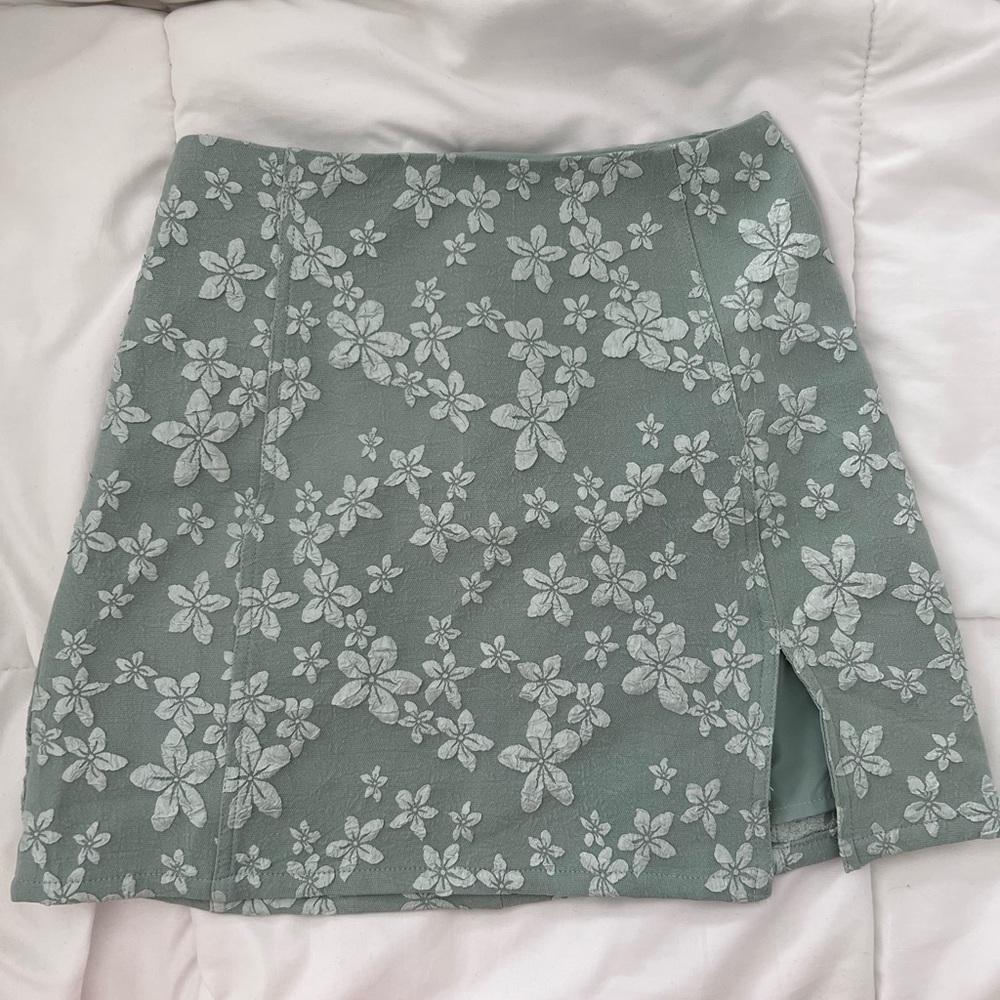 PRINCESS POLLY KEELAN MINI SKIRT
GREEN